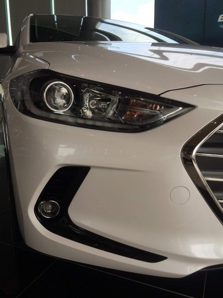 Hyundai Elantra Hyundai Elantra2017 xe mới 100% KM 100tr