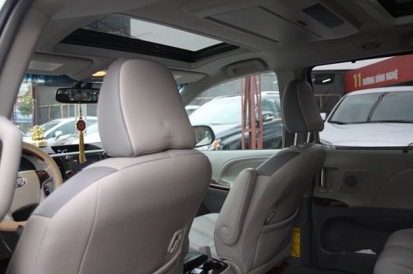 Toyota Sienna TOYOTA SIENNA sx 2012, đk 2013
