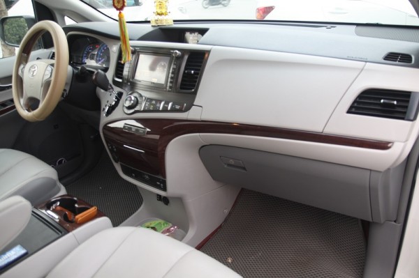 Toyota Sienna TOYOTA SIENNA sx 2012, đk 2013