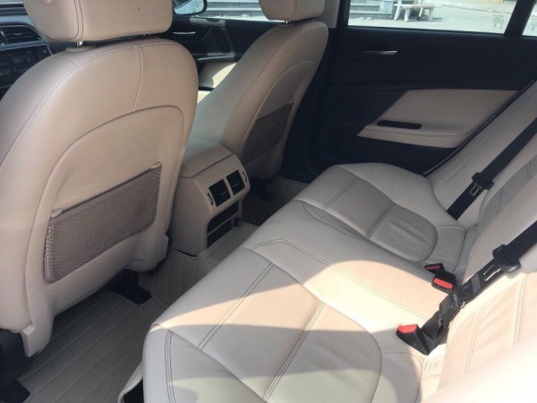 Jaguar JAGUAR XE PRESTIGE sx 2015, đk 2016