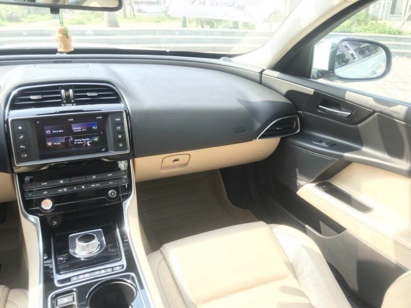 Jaguar JAGUAR XE PRESTIGE sx 2015, đk 2016