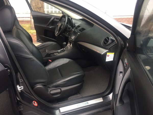 Mazda 3 nhập khẩu - NGUYÊN BẢN