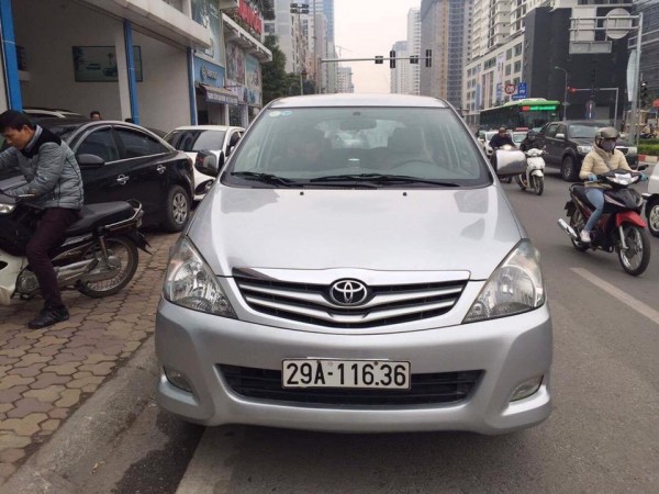 Toyota Innova Toyota Innova G 2011 Màu Bạc giá tốt.