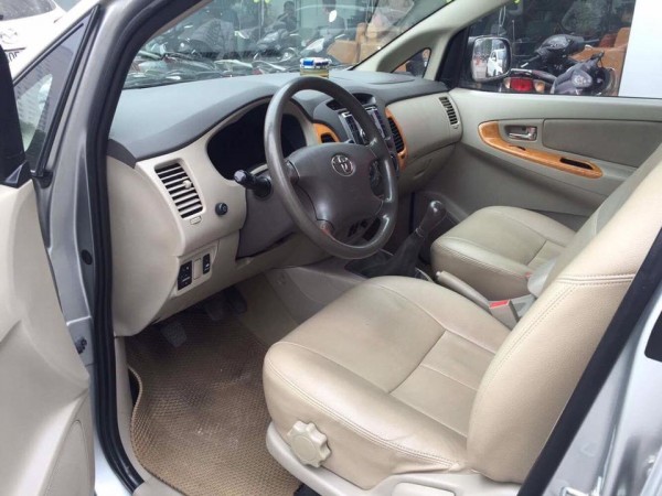 Toyota Innova Toyota Innova G 2011 Màu Bạc giá tốt.
