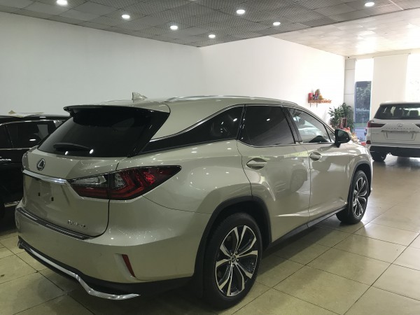 Lexus RX 350 Lexus RX350 nhập mỹ,màu vàng ,Model 2019