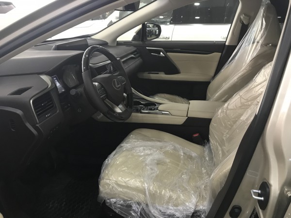 Lexus RX 350 Lexus RX350 nhập mỹ,màu vàng ,Model 2019
