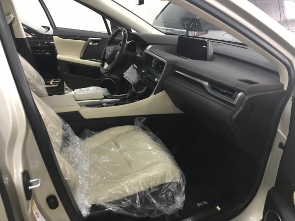 Lexus RX 350 Lexus RX350 nhập mỹ,màu vàng ,Model 2019