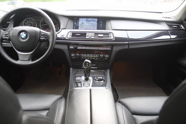 BMW 750 BMW 750li nhập khẩu nguyên chiếc tại Đức