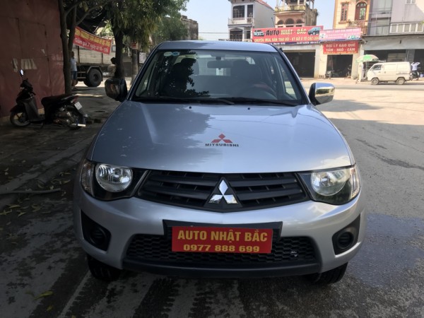 Mitsubishi Triton Bán xe Mitsubishi Triton máy Xăng,2014