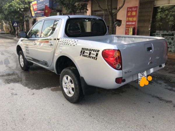 Mitsubishi Triton Bán xe Mitsubishi Triton máy Xăng,2014