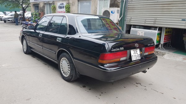 Toyota Crown Bán Crown 1995 màu đen