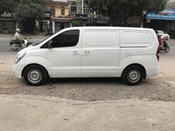 Hyundai Starex Bán starex 3 chỗ,900kg đời 2008 số sàn