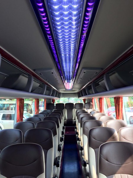 Hyundai Universe Noble Bán xe universe mini máy hino 35-39 chỗ
