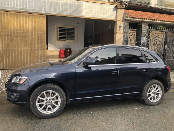 Audi Q5 mode 2011 Bản Full màu xanh đen