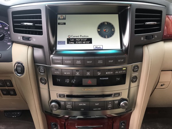 Lexus LX 570 2009 trắng