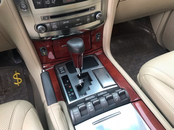 Lexus LX 570 2009 trắng