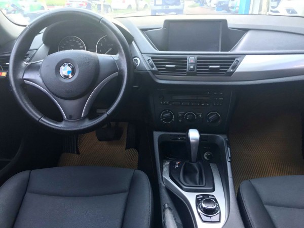 BMW X1 xDrive28i 2010 - xe nhập giá bình dân