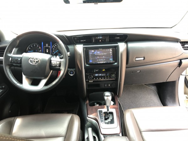Toyota Fortuner 2017 nhập khẩu nguyên chiếc