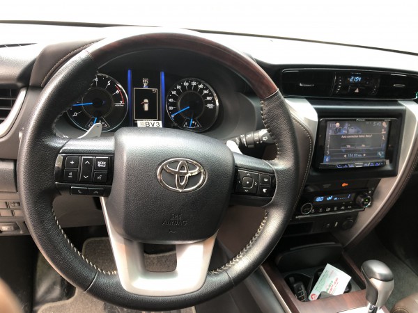 Toyota Fortuner 2017 nhập khẩu nguyên chiếc