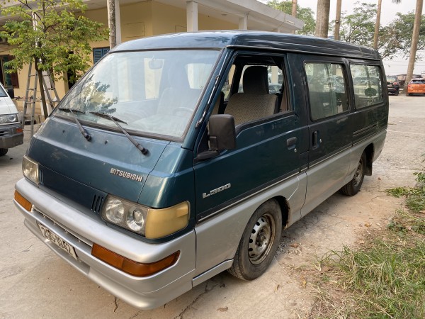 Mitsubishi L300 Bán xe Mitsubishi 12 chỗ đời 2002