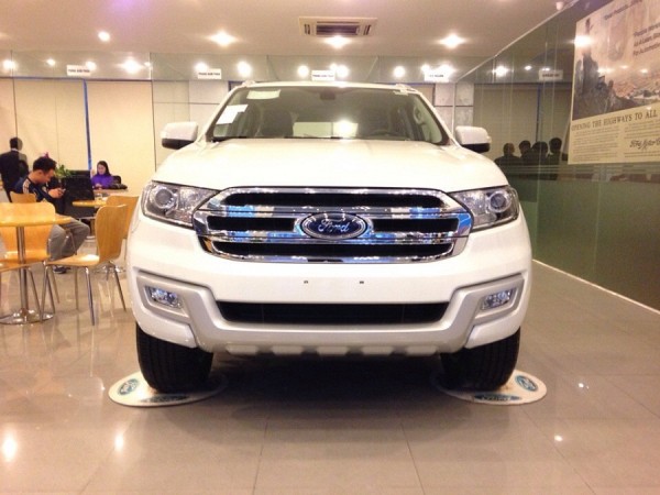 Ford Everest Ford Everest Titanium 2.2L 4x2AT(Diesel)