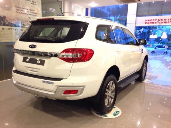 Ford Everest Ford Everest Titanium 2.2L 4x2AT(Diesel)