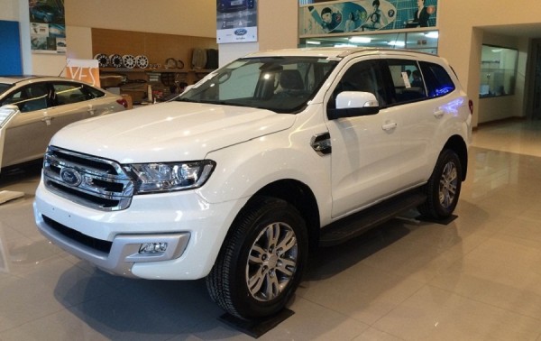 Ford Everest Ford Everest Titanium 2.2L 4x2AT(Diesel)