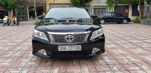 Toyota Camry Bán Toyota Camry 2.5Q màu đen 2014