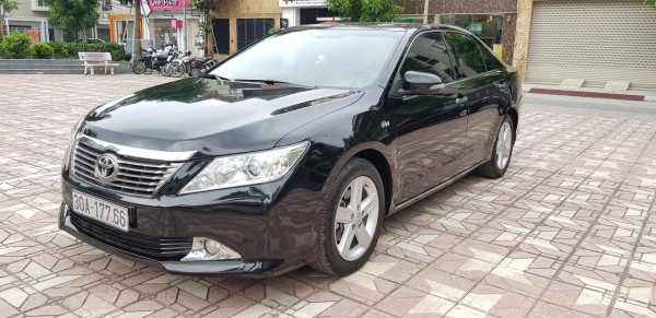 Toyota Camry Bán Toyota Camry 2.5Q màu đen 2014