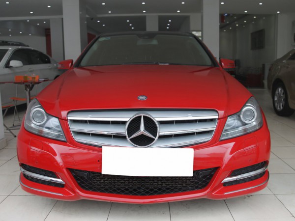 Mercedes-Benz C 200 ,sx 2011,đk 2012, màu đỏ, nội thất đen