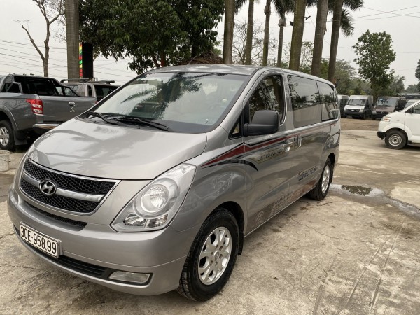 Hyundai Grand Starex Bán xe Hyundai starex 9 chỗ,máy xăng