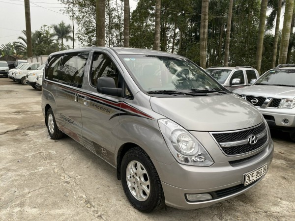 Hyundai Grand Starex Bán xe Hyundai starex 9 chỗ,máy xăng