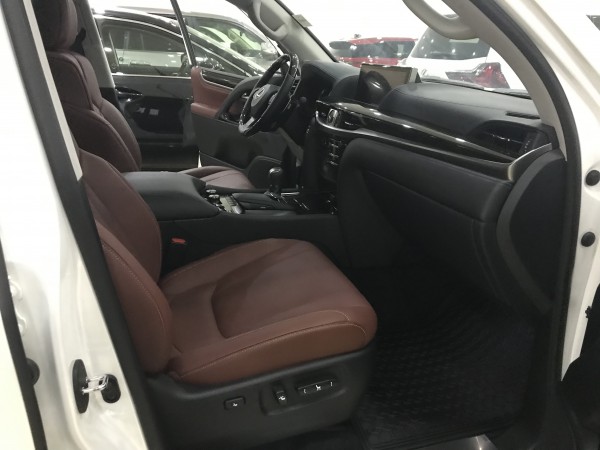 Lexus LX 570 Bán Lexus LX570 nhập mỹ 2019 ,màu trắng