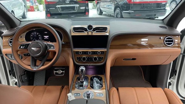 Bentley Bán Bentlye Bentayga First Edition 2022,