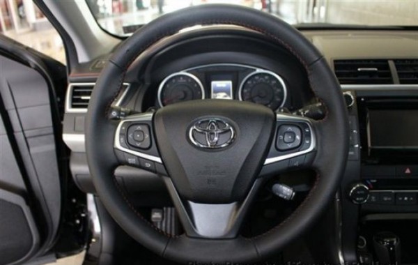 Toyota Camry 2.5 XSE 2015