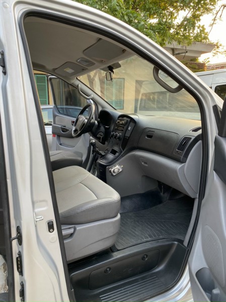 Hyundai Grand Starex Bán xe tải van 3 chỗ Starex đời 2009