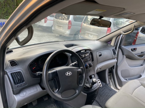 Hyundai Grand Starex Bán xe tải van 3 chỗ Starex đời 2009