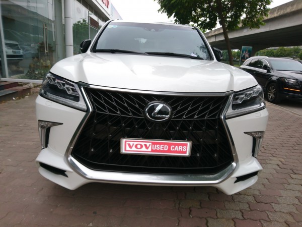 Lexus LX 570 2016 bản trung đông