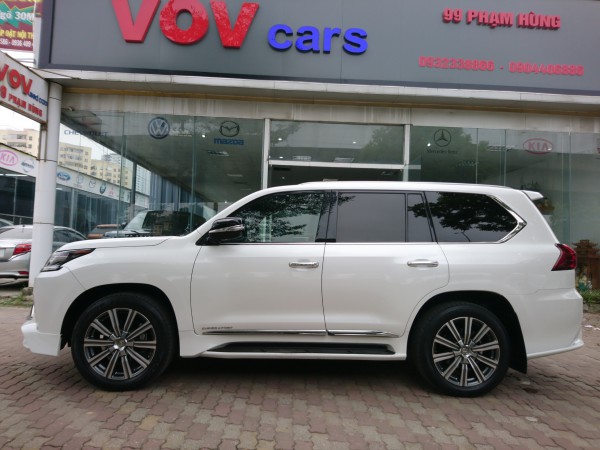 Lexus LX 570 2016 bản trung đông