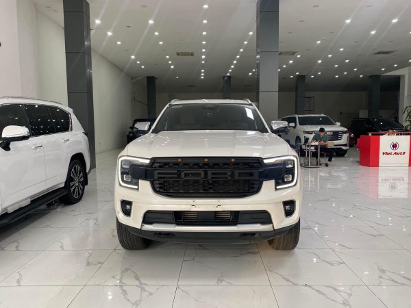 Ford Bán Ford Everest Titanium 2 cầu 2023