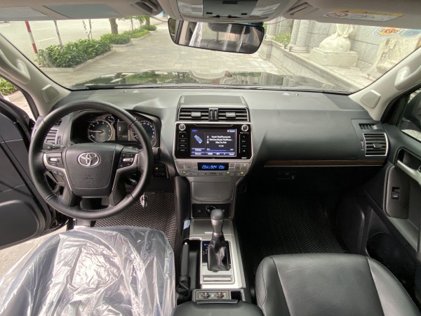 Toyota Prado Bán LandCuiser Prado VX Model 2021 Mới N