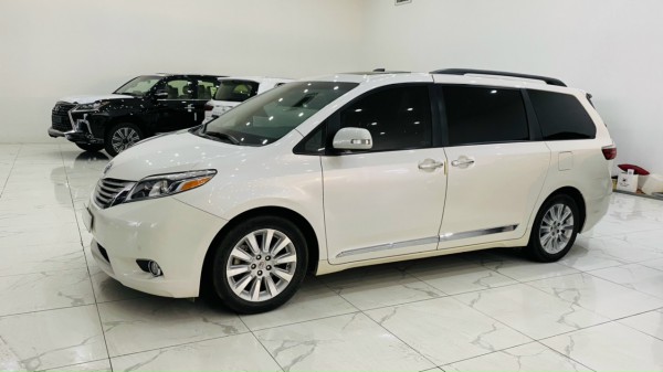 Toyota Sienna Bán toyota Sienna 3.5 Limited, đăng ký 2