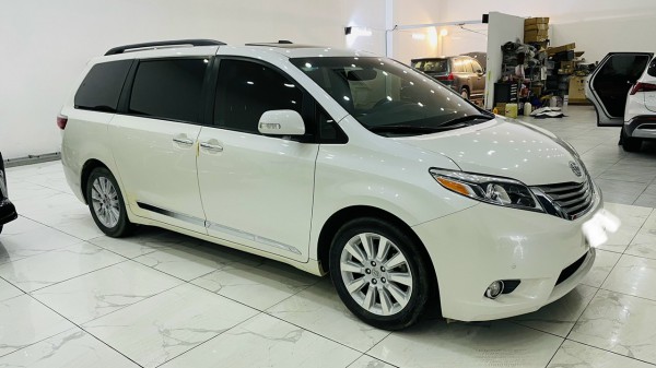 Toyota Sienna Bán toyota Sienna 3.5 Limited, đăng ký 2