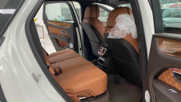 Bentley Bán Bentley Bentayga First Edition 2022,