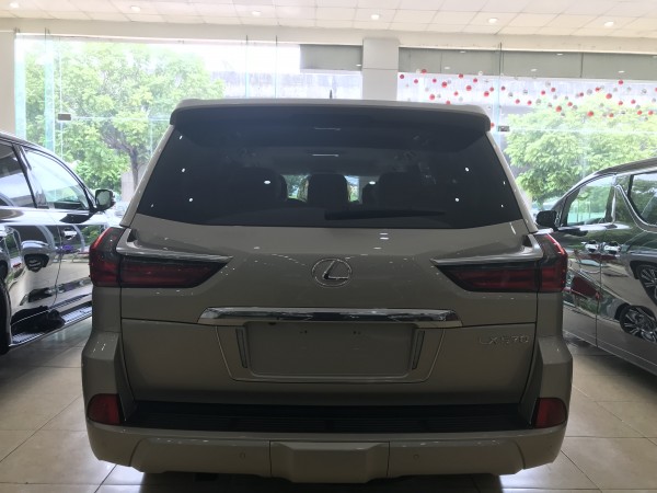 Lexus LX 570 Bán Lexus LX570nhập mỹ,Mode2019,màu vàng