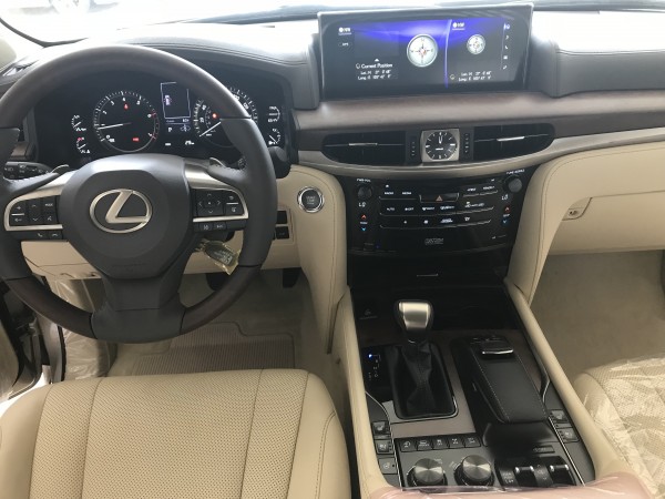 Lexus LX 570 Bán Lexus LX570nhập mỹ,Mode2019,màu vàng