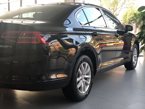 Volkswagen Passat VOLKSWAGEN PASSAT - ĐĂNG CẤP DOANH NHÂN