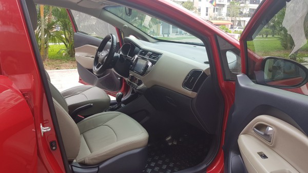 Kia Rio Bán Kia Rio 1.4AT Hatchback 2016 màu đỏ