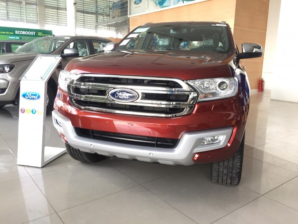 Ford Everest 2017 giao ngay giá tốt