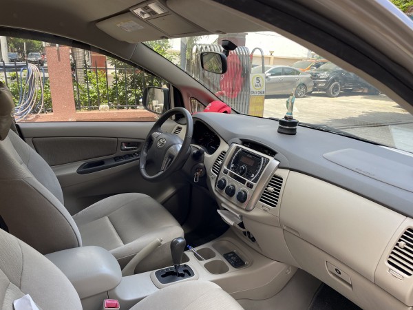 Toyota Innova Cần bán Innova 2015 HCM chính chủ